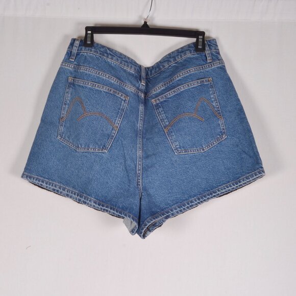 FARM Rio Multicolor Crochet Jean Shorts - Picture 6 of 7